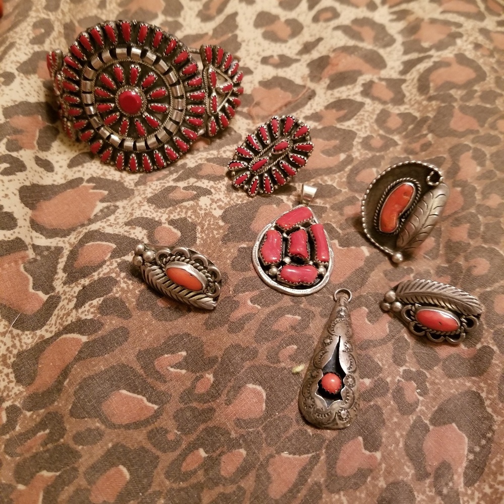 Mix lot of Indian silver and coral jewelry signed - Picture 1 of 1